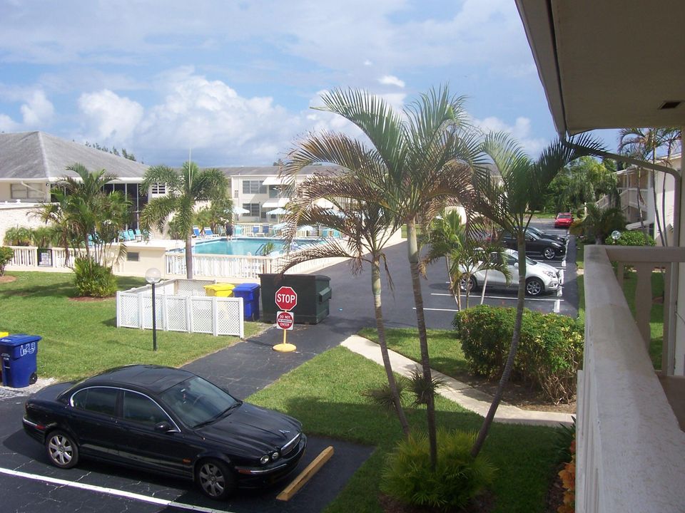 Recently Sold: $64,900 (2 beds, 2 baths, 861 Square Feet)