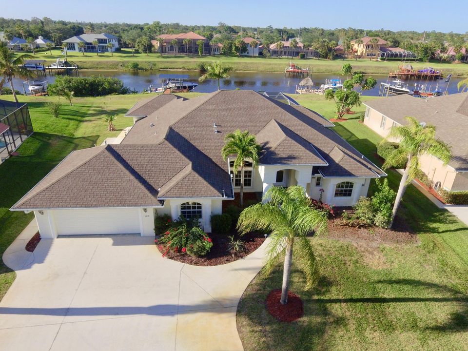 Recently Sold: $629,900 (3 beds, 2 baths, 2681 Square Feet)