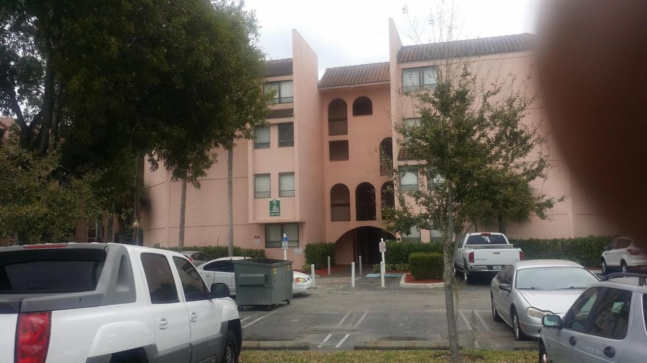 Recently Sold: $67,900 (1 beds, 1 baths, 775 Square Feet)