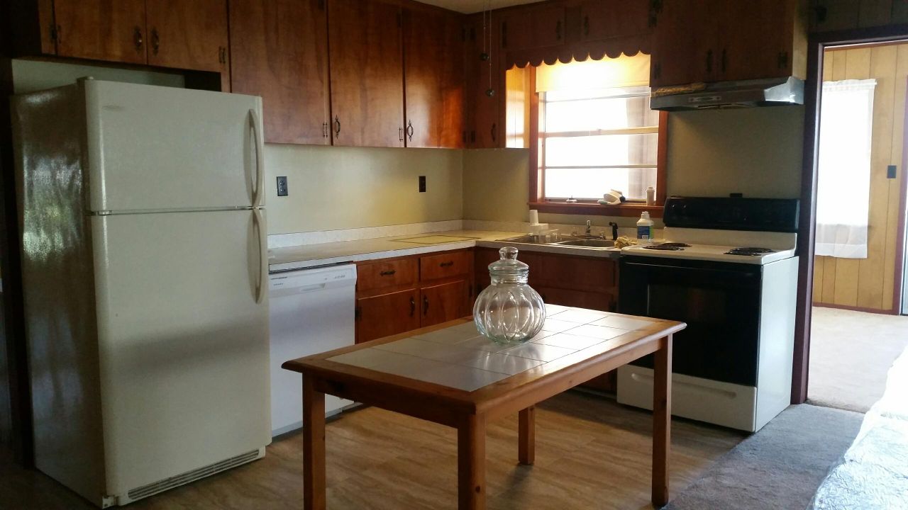 Recently Rented: $995 (2 beds, 1 baths, 1516 Square Feet)