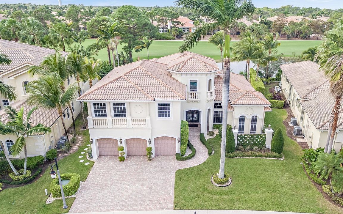 Recently Rented: $10,000 (5 beds, 5 baths, 4818 Square Feet)