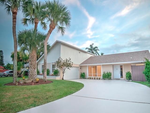 Recently Sold: $395,000 (3 beds, 2 baths, 1950 Square Feet)