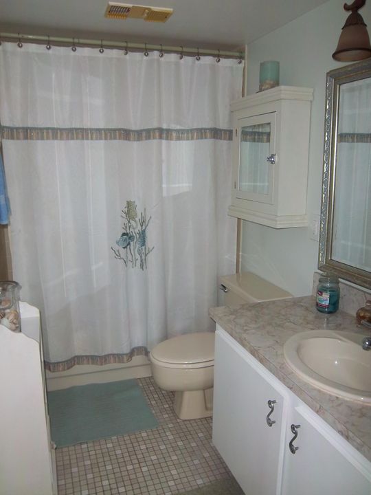 Недавно арендовано: $1,350 (1 спален, 1 ванн, 724 Квадратных фут)