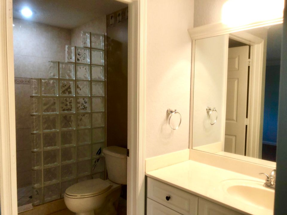 Недавно арендовано: $2,300 (3 спален, 2 ванн, 1400 Квадратных фут)