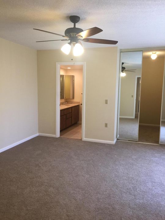 Recently Rented: $1,575 (2 beds, 2 baths, 1236 Square Feet)