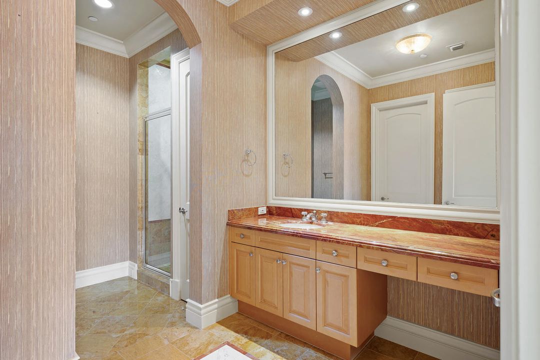 Недавно арендовано: $22,500 (5 спален, 6 ванн, 8940 Квадратных фут)