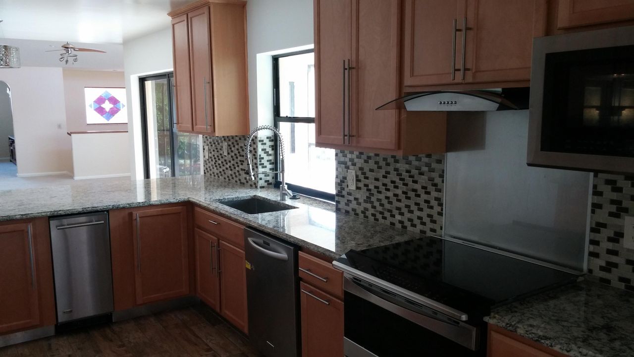 Recently Rented: $2,300 (2 beds, 2 baths, 1818 Square Feet)