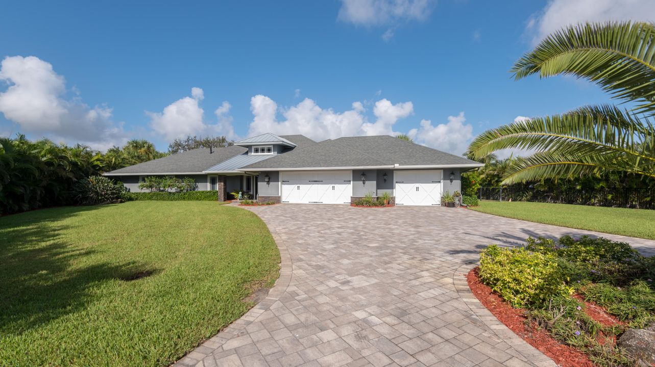 Recently Sold: $1,700,000 (4 beds, 4 baths, 2918 Square Feet)