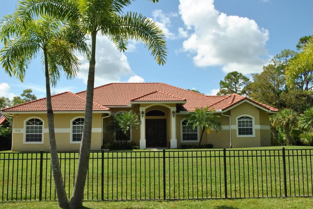 Vendido Recientemente: $729,000 (4 camas, 3 baños, 2903 Pies cuadrados)