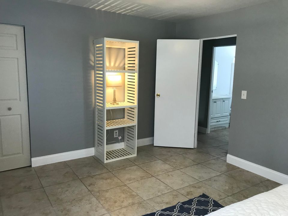Recently Rented: $1,500 (2 beds, 1 baths, 1051 Square Feet)