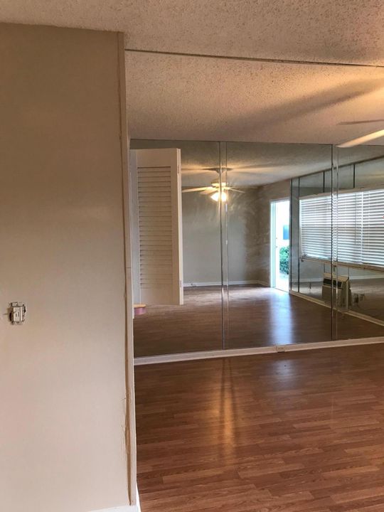 Recently Rented: $875 (1 beds, 1 baths, 738 Square Feet)