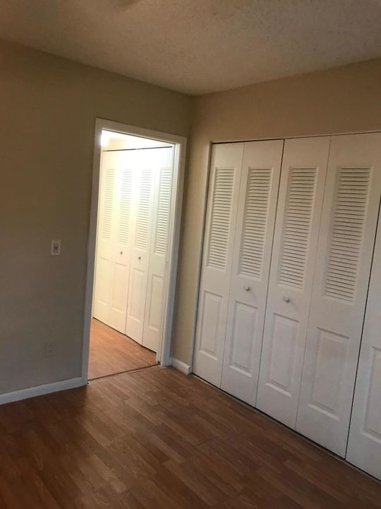 Recently Rented: $875 (1 beds, 1 baths, 738 Square Feet)