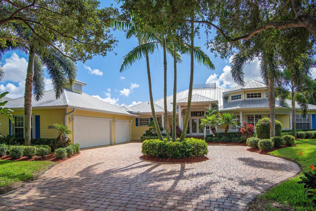 最近售出: $875,000 (3 贝兹, 3 浴室, 2751 平方英尺)