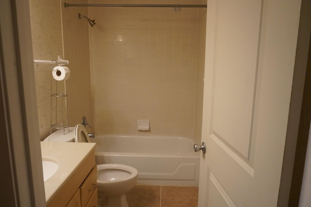 最近租的: $1,000 (2 贝兹, 2 浴室, 1115 平方英尺)