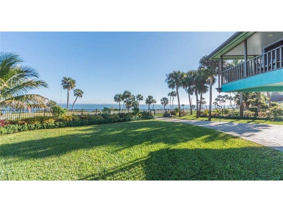 Recently Sold: $795,000 (3 beds, 3 baths, 2401 Square Feet)