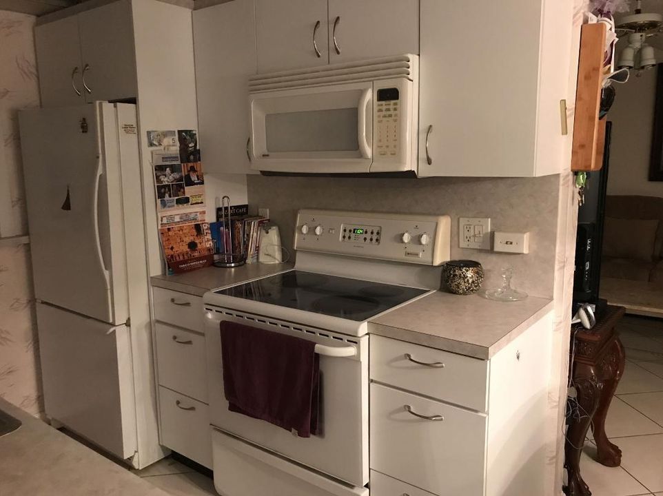 Recently Rented: $1,500 (2 beds, 1 baths, 950 Square Feet)
