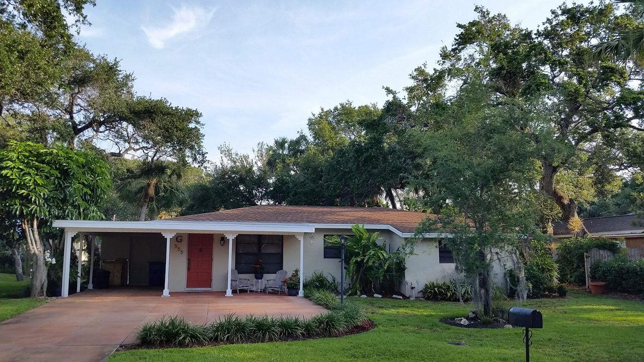 Recently Rented: $3,250 (3 beds, 2 baths, 1644 Square Feet)