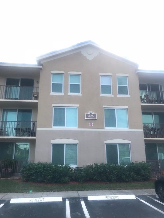 Recently Sold: $128,000 (1 beds, 1 baths, 750 Square Feet)