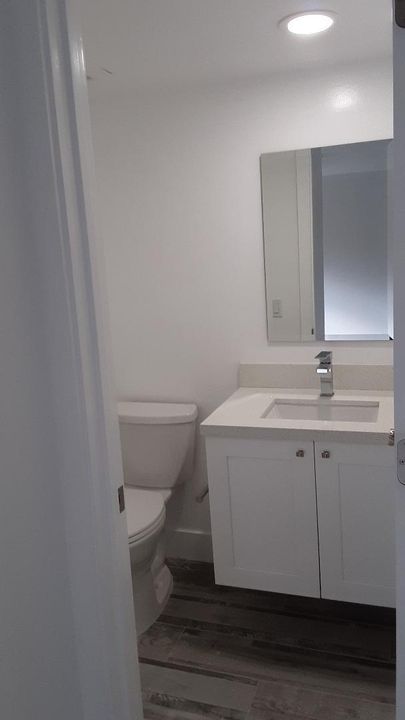 Недавно арендовано: $1,350 (1 спален, 1 ванн, 810 Квадратных фут)