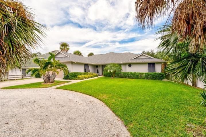 Recently Sold: $939,900 (3 beds, 2 baths, 2504 Square Feet)