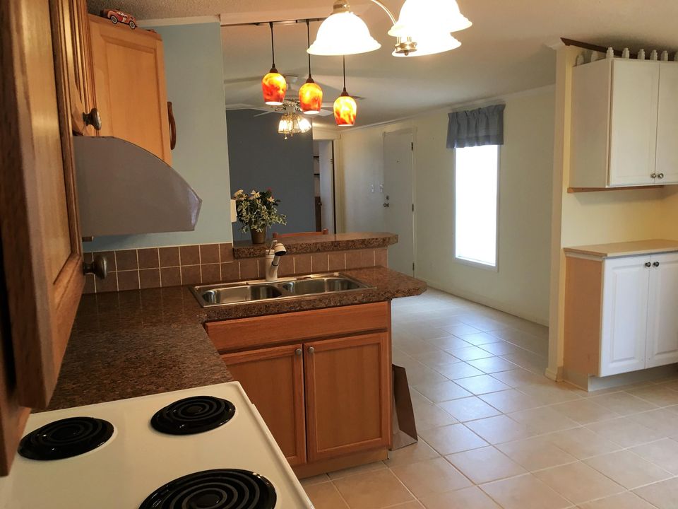 Recently Sold: $81,999 (3 beds, 2 baths, 840 Square Feet)