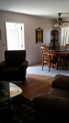 Recently Rented: $1,000 (2 beds, 2 baths, 907 Square Feet)