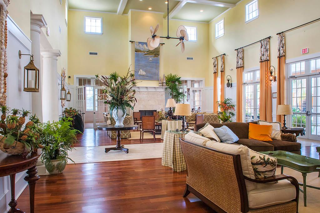 Vendido Recientemente: $540,000 (4 camas, 4 baños, 3498 Pies cuadrados)