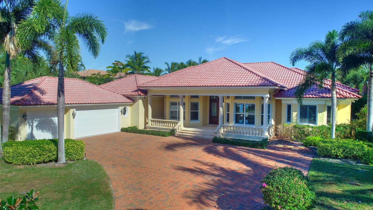 Vendido Recientemente: $3,575,000 (4 camas, 4 baños, 4787 Pies cuadrados)