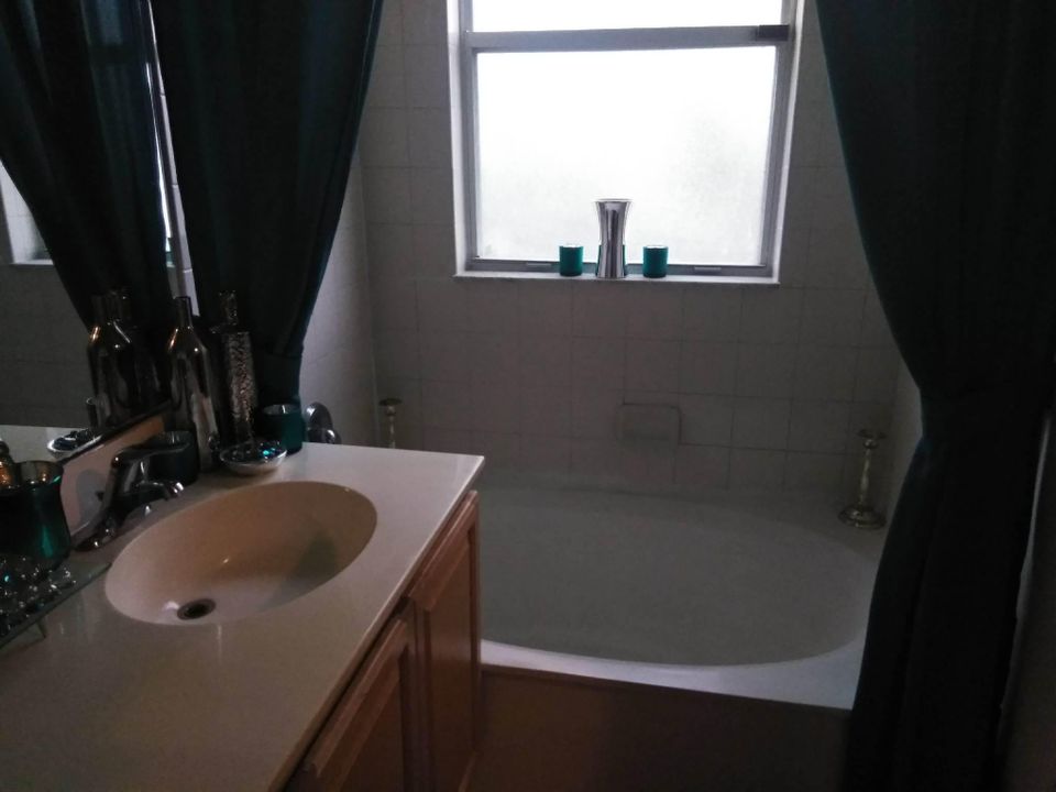 最近租的: $1,595 (3 贝兹, 2 浴室, 1619 平方英尺)