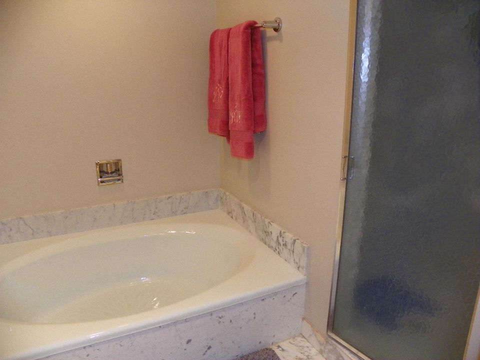 最近租的: $6,000 (2 贝兹, 2 浴室, 2020 平方英尺)