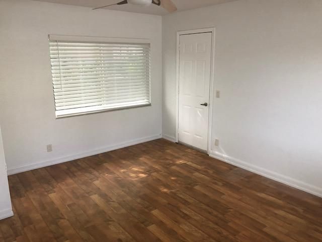 Recently Rented: $1,600 (1 beds, 1 baths, 880 Square Feet)