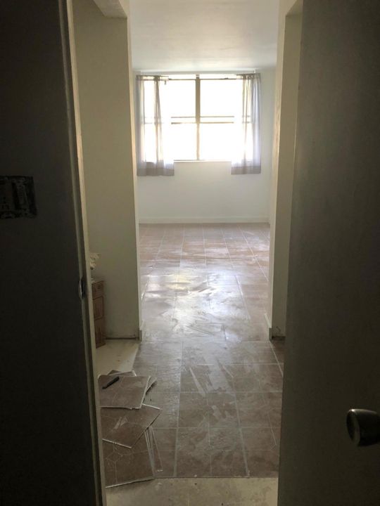 Recently Sold: $65,000 (1 beds, 1 baths, 464 Square Feet)