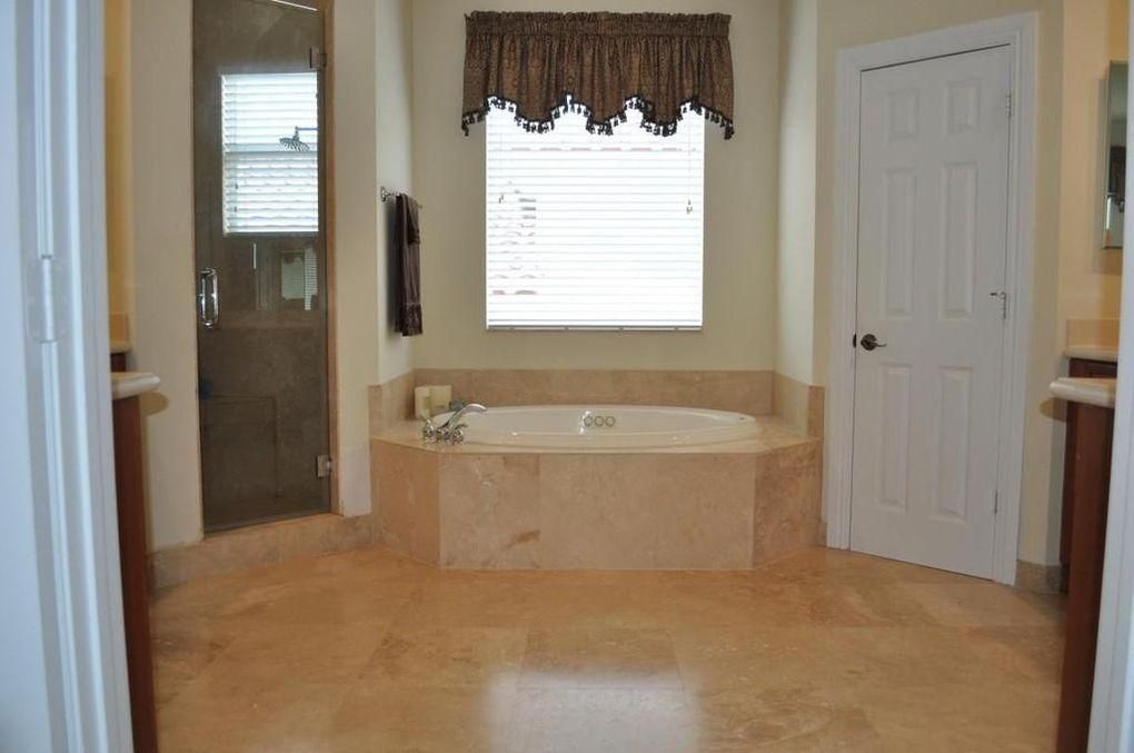 Недавно арендовано: $3,650 (5 спален, 4 ванн, 4705 Квадратных фут)