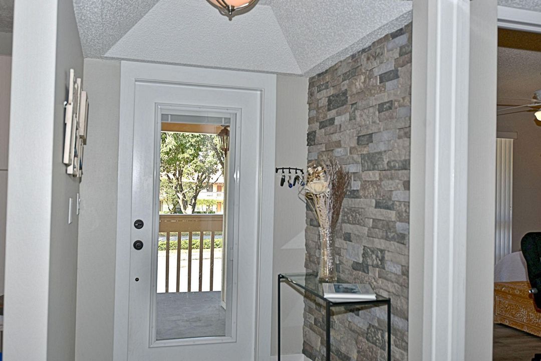 Recently Sold: $264,900 (2 beds, 2 baths, 1600 Square Feet)