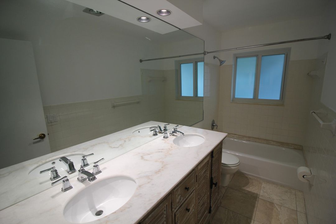Недавно арендовано: $4,500 (4 спален, 2 ванн, 2912 Квадратных фут)