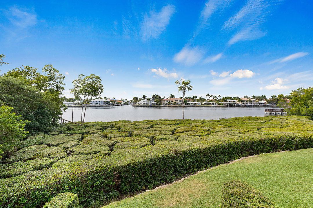 Recently Sold: $700,000 (3 beds, 3 baths, 1500 Square Feet)