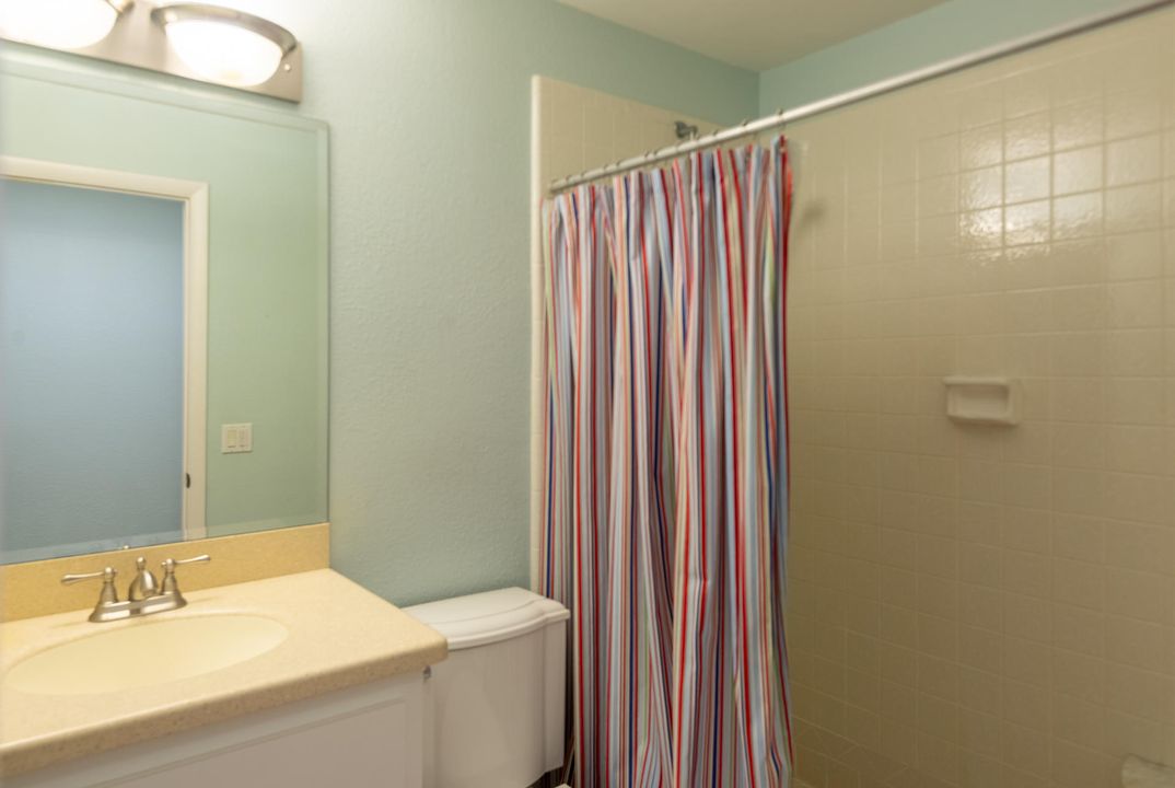 最近租的: $2,800 (4 贝兹, 2 浴室, 2704 平方英尺)