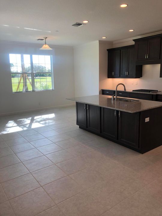 Recently Rented: $3,300 (2 beds, 2 baths, 2293 Square Feet)