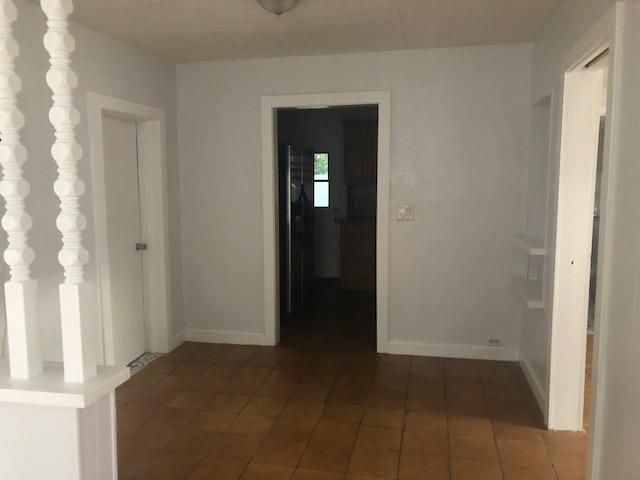 Recently Rented: $1,500 (2 beds, 2 baths, 950 Square Feet)