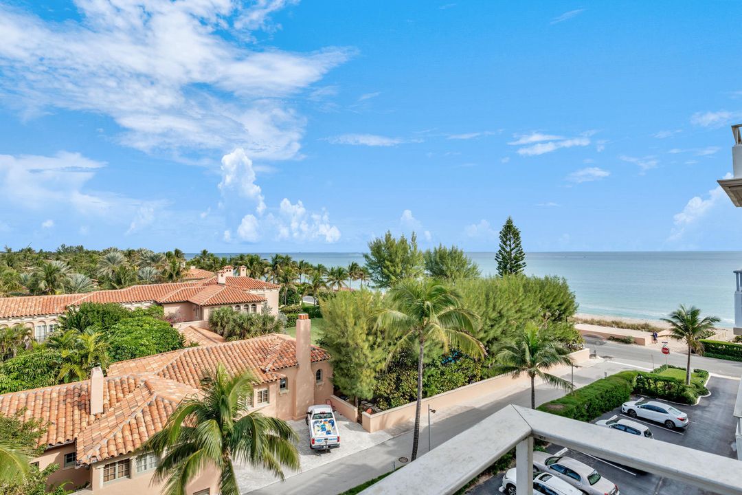 Recently Sold: $1,250,000 (2 beds, 2 baths, 1395 Square Feet)