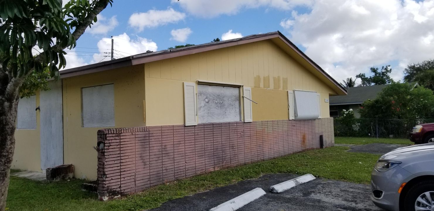 Activo con contrato: $140,000 (6 camas, 6 baños, 2176 Pies cuadrados)