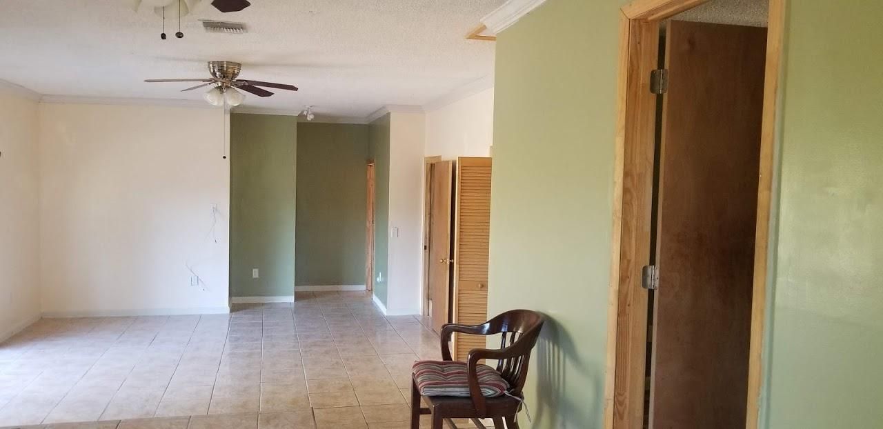 Recently Rented: $1,995 (2 beds, 2 baths, 1352 Square Feet)