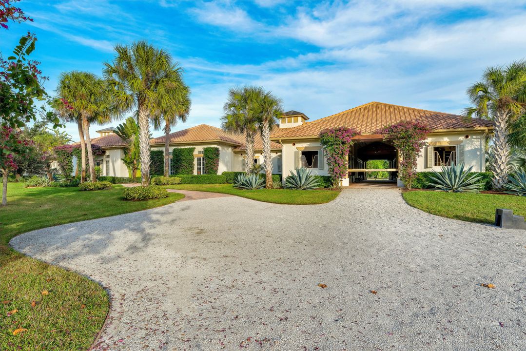 Recently Sold: $12,250,000 (5 beds, 6 baths, 7420 Square Feet)