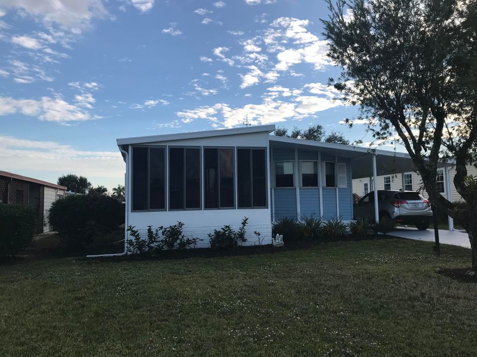 Recently Sold: $129,900 (2 beds, 2 baths, 1350 Square Feet)