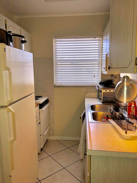 Recently Rented: $900 (1 beds, 1 baths, 452 Square Feet)