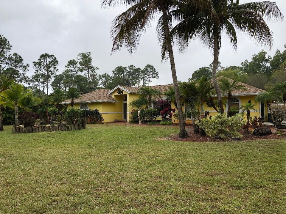 最近售出: $439,000 (4 贝兹, 2 浴室, 2178 平方英尺)