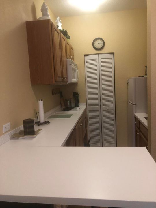 Recently Rented: $925 (1 beds, 1 baths, 500 Square Feet)