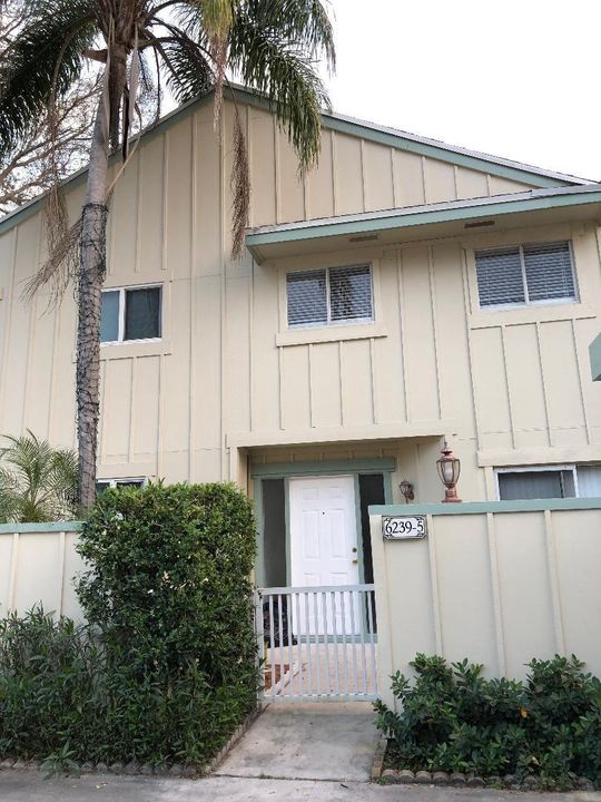 Недавно продано: $214,900 (3 спален, 2 ванн, 1564 Квадратных фут)