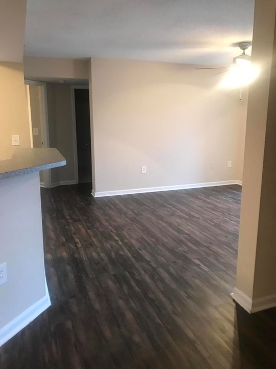 Recently Rented: $1,659 (3 beds, 2 baths, 1252 Square Feet)