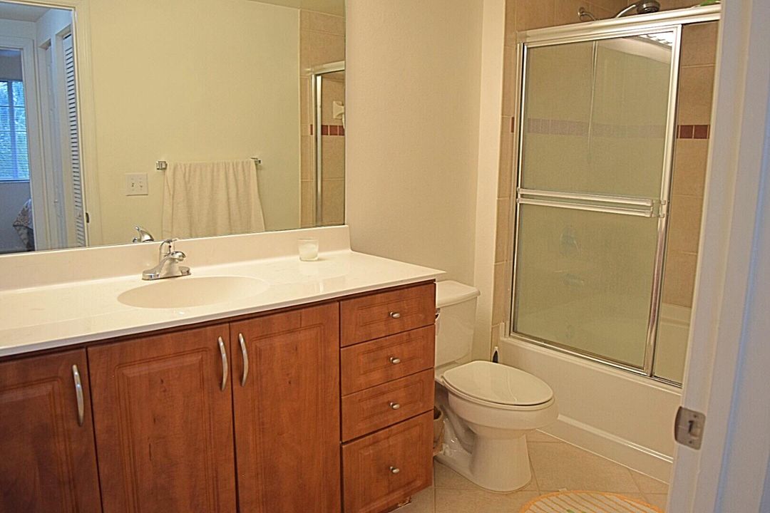 Недавно арендовано: $1,275 (1 спален, 1 ванн, 745 Квадратных фут)